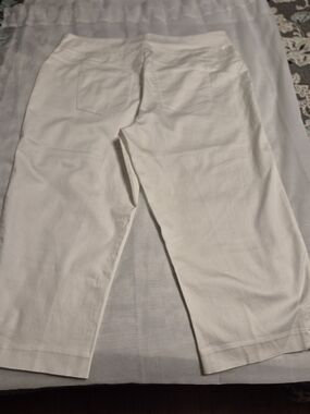 Ruby Rd. Size 16 White Women's Pants with Silver Leg Buckle Decor